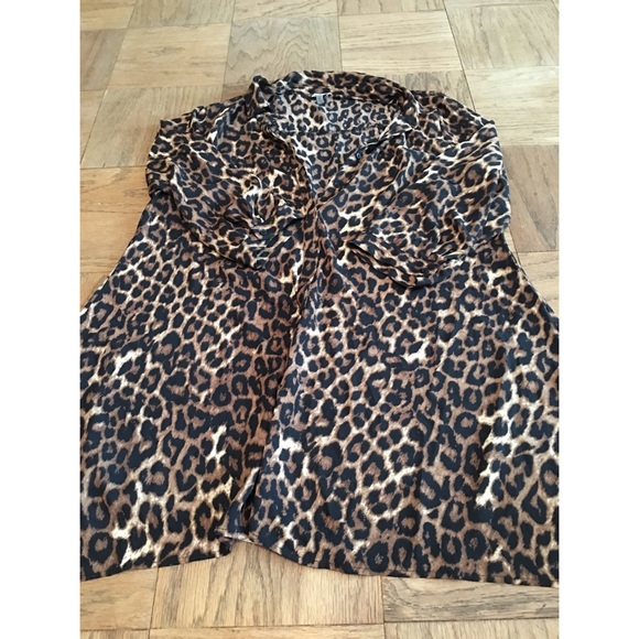 Dresses & Skirts - 🐆💜 Leopard silk like dress/tunic